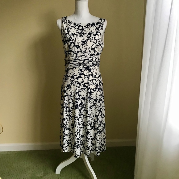 Chaps Shirred Waist Dress Size M Black & White - Picture 1 of 7